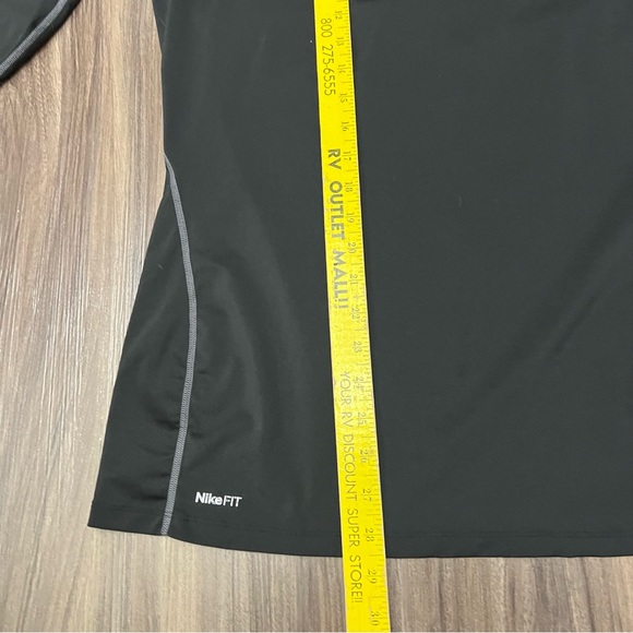 Nike Pro Fitted Long Sleeved Black Dri-Fit Training Shirt Sz XL (16-18) - Picture 4 of 9